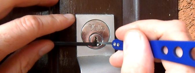 lock breaking